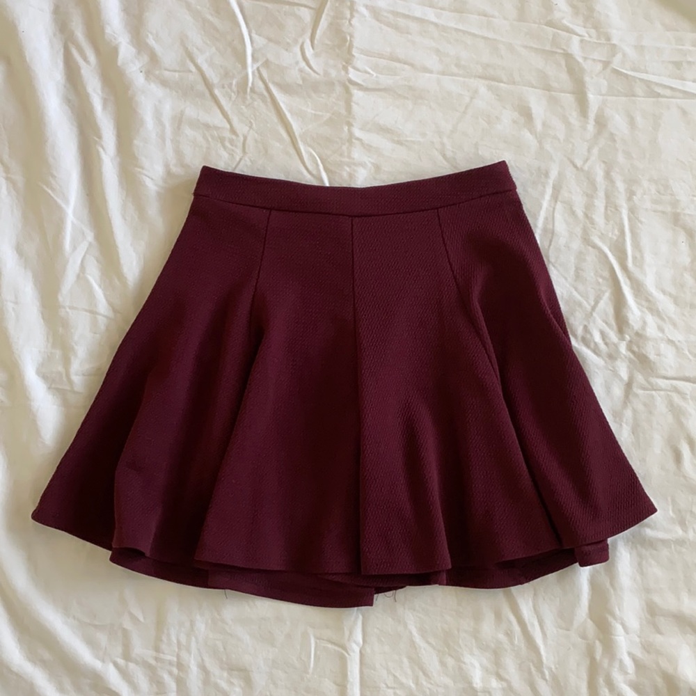 Lush maroon skirt